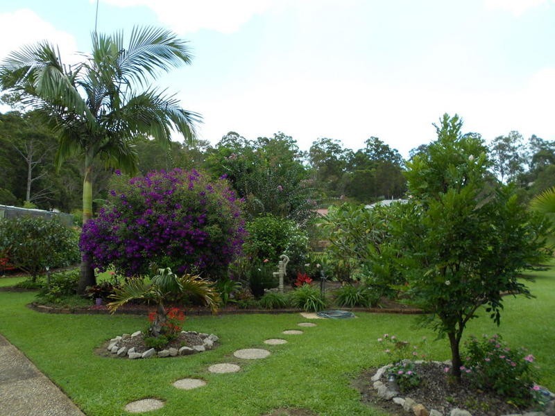 127 Mooloolah Meadows Drive, Mooloolah Valley QLD 4553