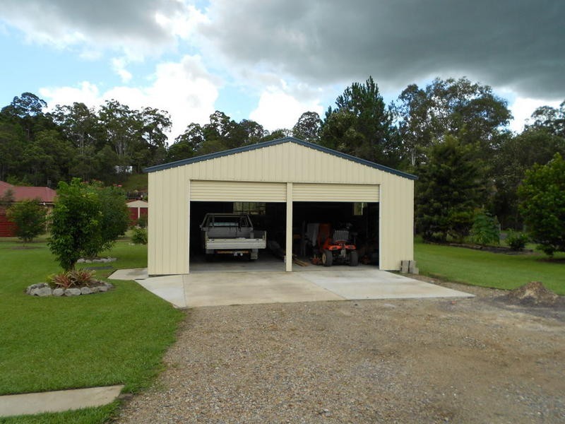 127 Mooloolah Meadows Drive, Mooloolah Valley QLD 4553