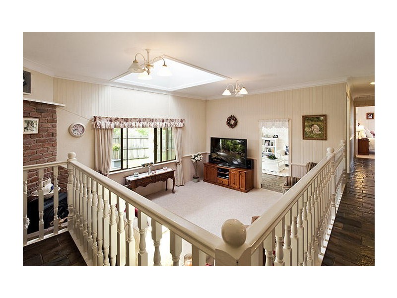 5 Treetop Court, Mooloolah Valley QLD 4553