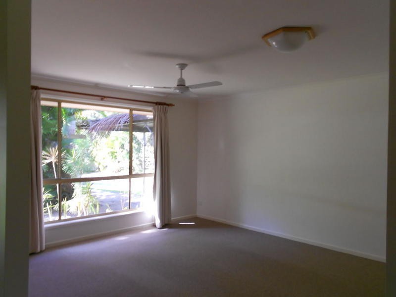 7 Jelen Drive, Mooloolah Valley QLD 4553