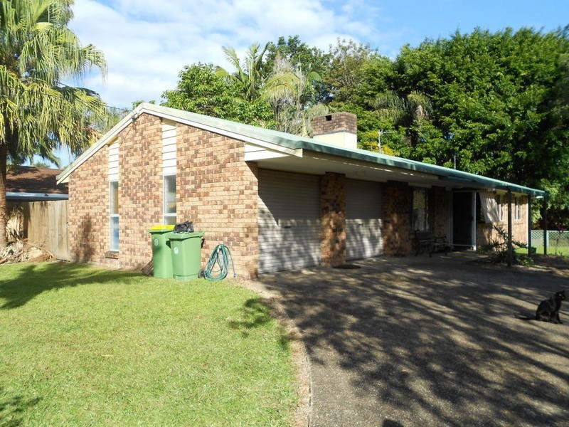 42 Dorson Drive, Mooloolah Valley QLD 4553