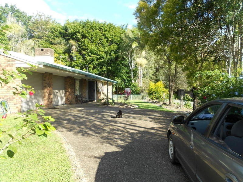 42 Dorson Drive, Mooloolah Valley QLD 4553