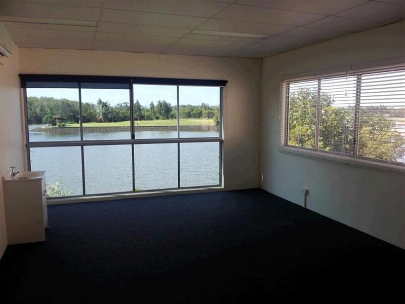 23 Premier Circuit, Warana QLD 4575