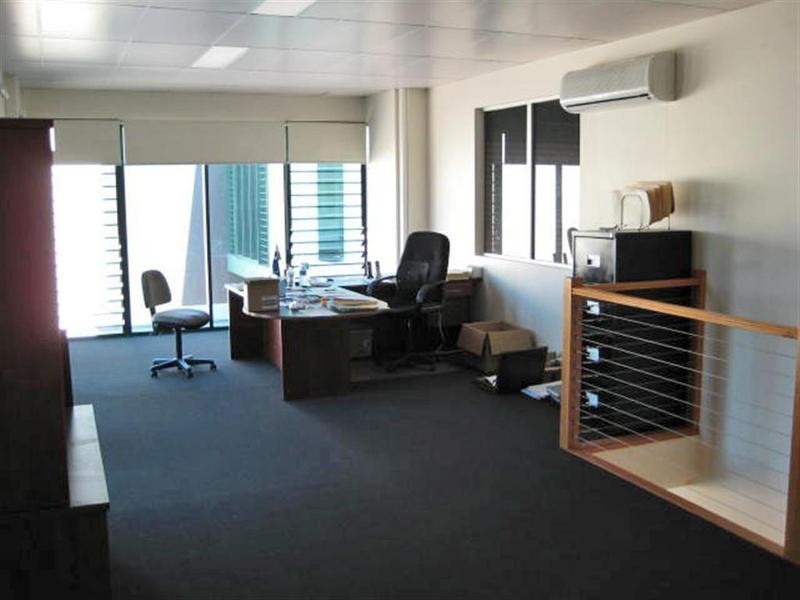 2/ 20 Premier Circuit, Warana QLD 4575