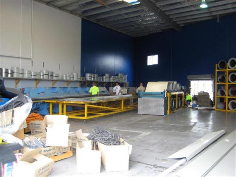 2/ 28 Technology Drive, Warana QLD 4575