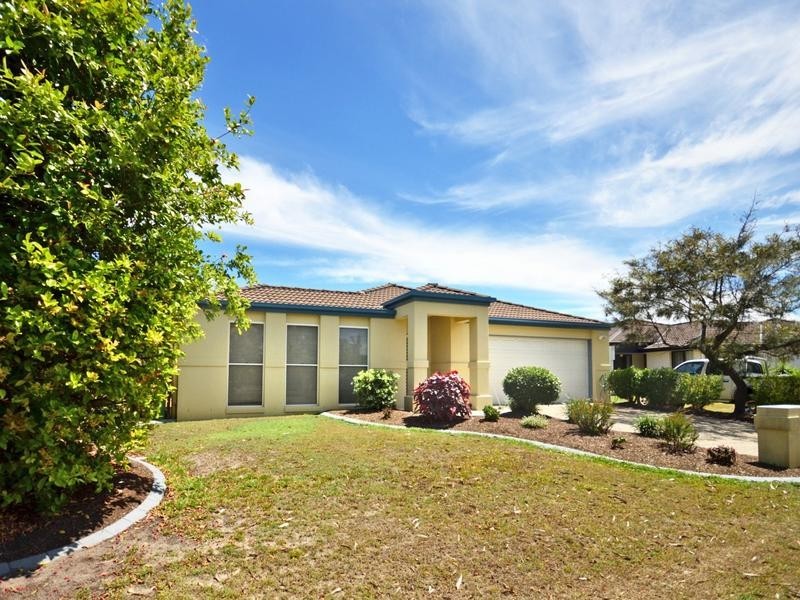 16 Agincourt Street, Pelican Waters QLD 4551