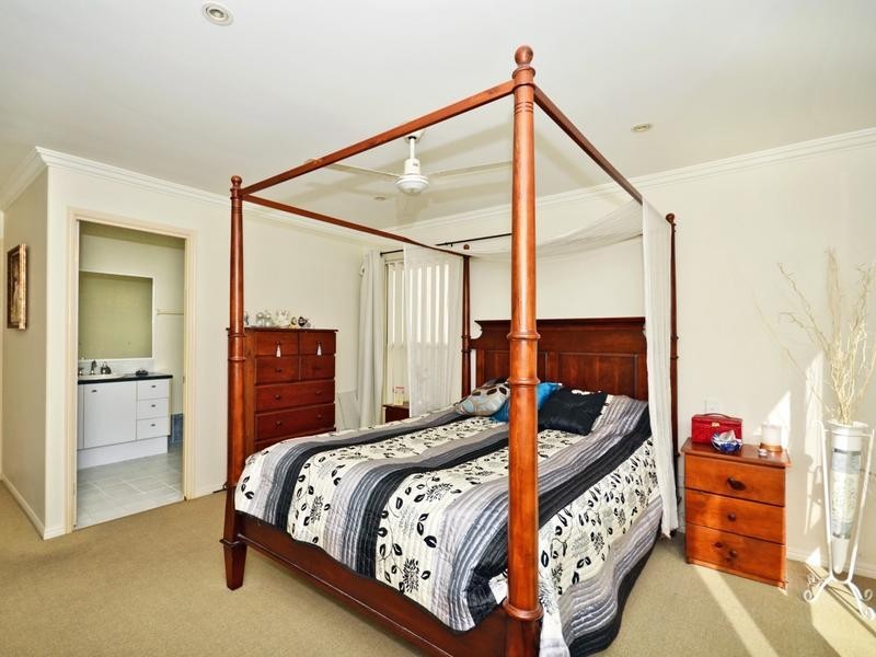 16 Agincourt Street, Pelican Waters QLD 4551