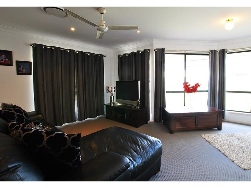 18 Agincourt Street, Pelican Waters QLD 4551