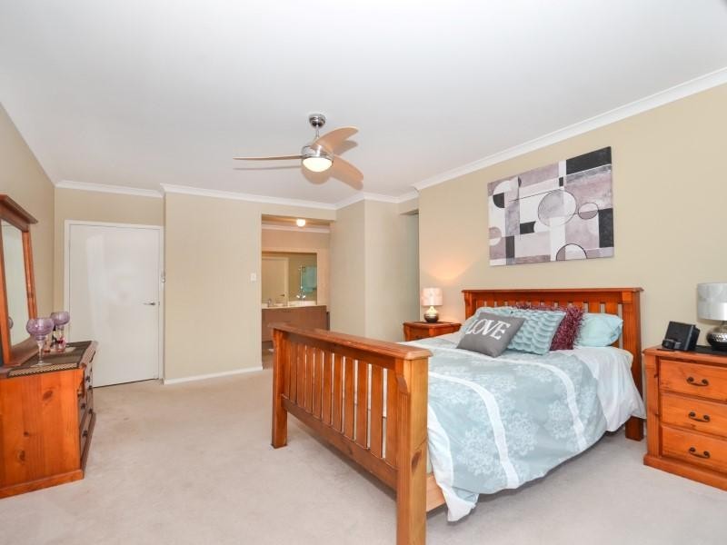 13 Airlie Crescent, Pelican Waters QLD 4551