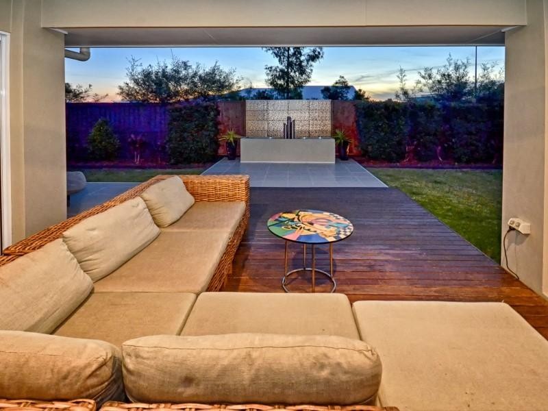 13 Airlie Crescent, Pelican Waters QLD 4551