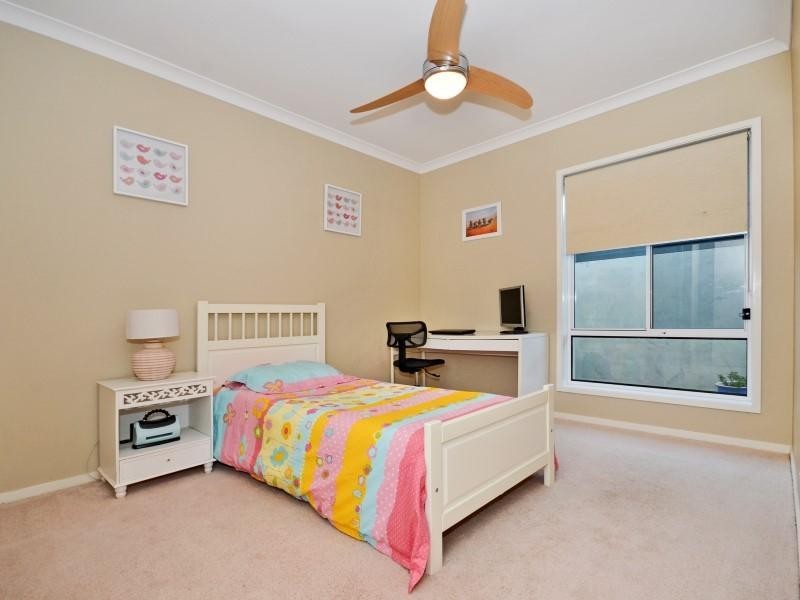 13 Airlie Crescent, Pelican Waters QLD 4551