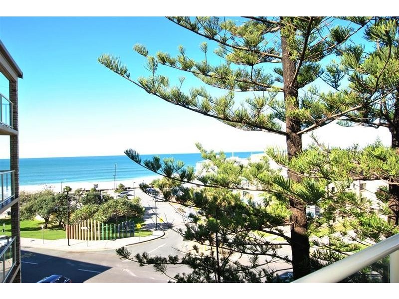 Kings Beach QLD 4551