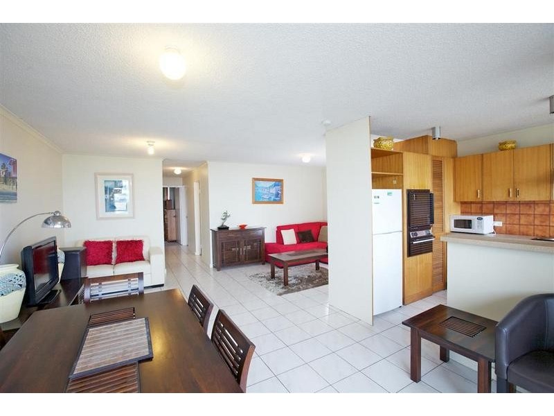 9/ 32 Bulcock Beach Esplanade, Caloundra QLD 4551