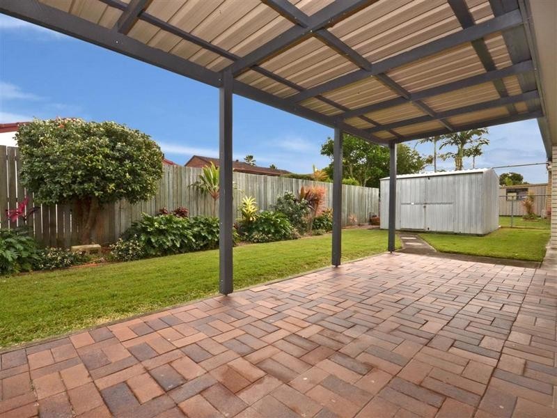 2/ 22 Baldwin Street, Golden Beach QLD 4551