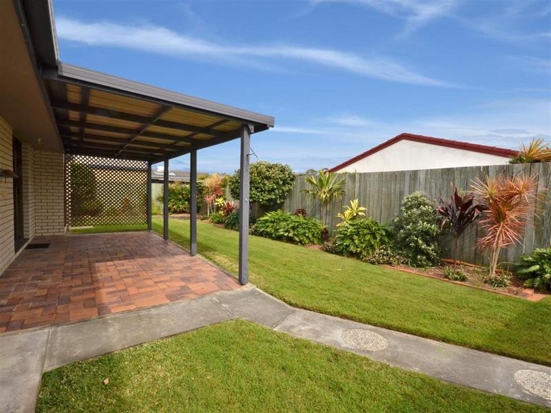 2/ 22 Baldwin Street, Golden Beach QLD 4551