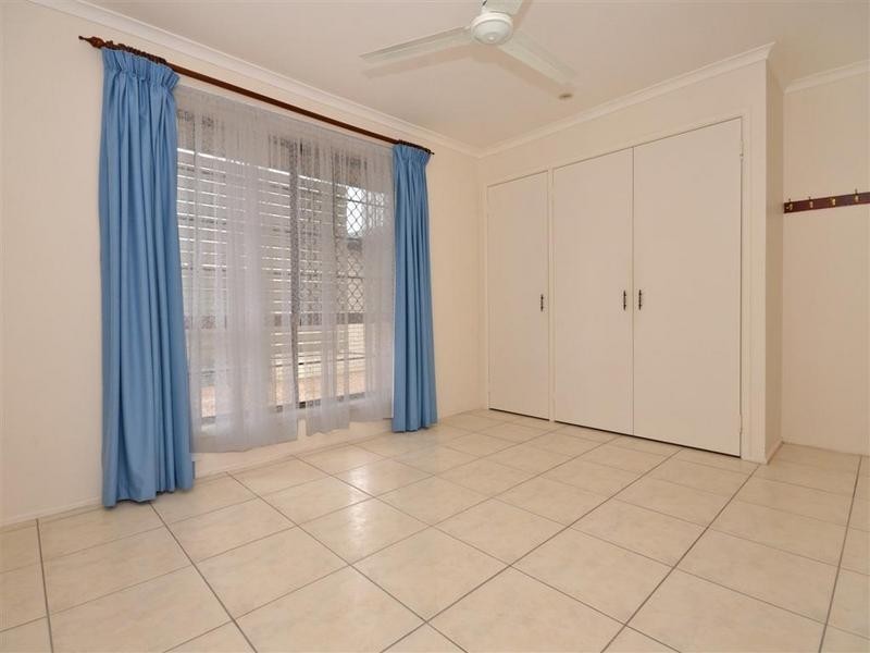 2/ 22 Baldwin Street, Golden Beach QLD 4551