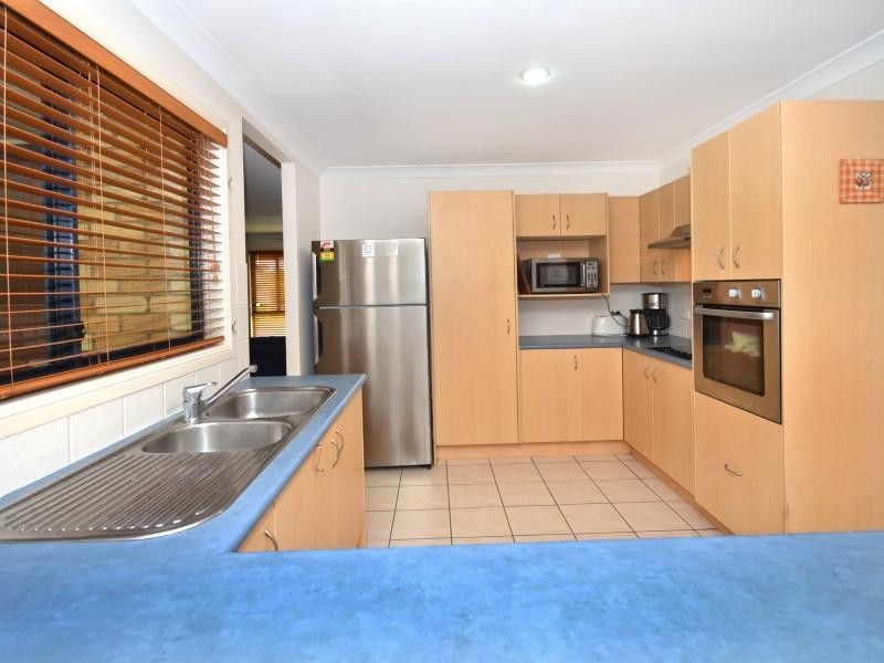 25 Anika Place, Little Mountain QLD 4551