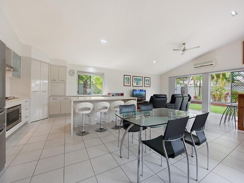 2 Annabelle Street, Pelican Waters QLD 4551