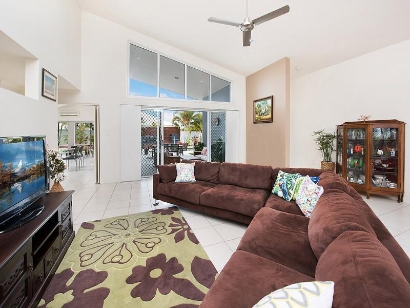 2 Annabelle Street, Pelican Waters QLD 4551