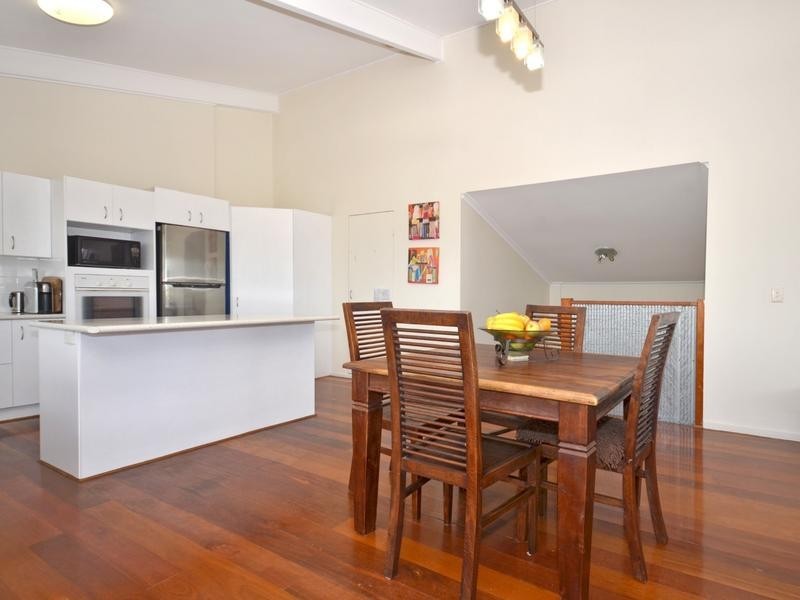 2 Anzac Street, Battery Hill QLD 4551