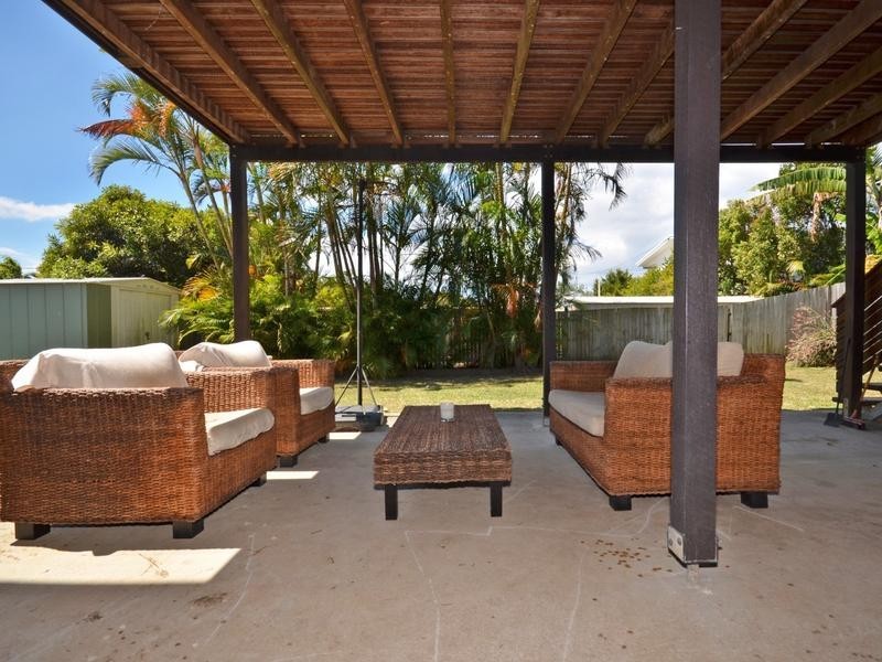 2 Anzac Street, Battery Hill QLD 4551