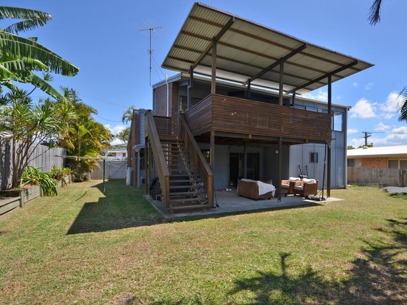 2 Anzac Street, Battery Hill QLD 4551