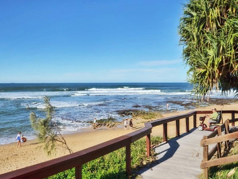 4 Apanie Court, Battery Hill QLD 4551