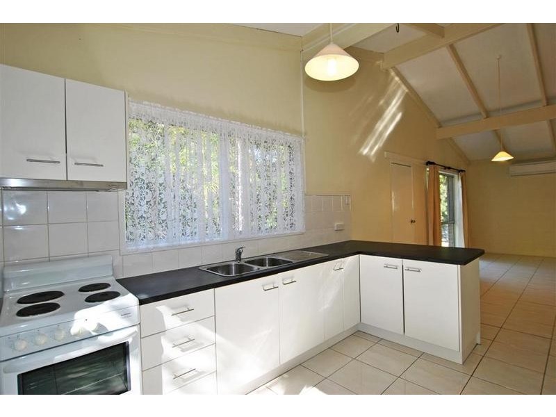 5 Applegum Drive, Little Mountain QLD 4551