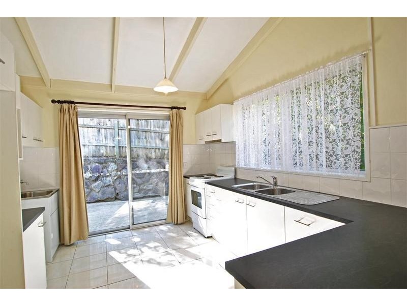 5 Applegum Drive, Little Mountain QLD 4551