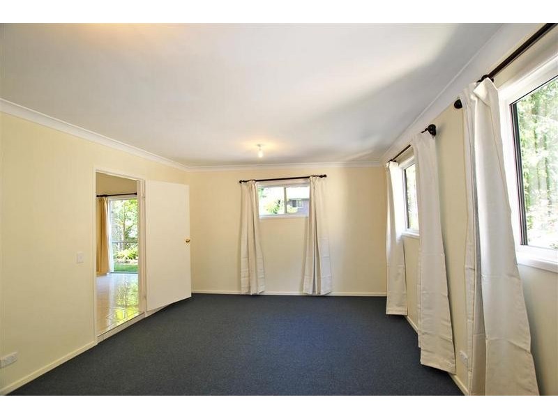 5 Applegum Drive, Little Mountain QLD 4551