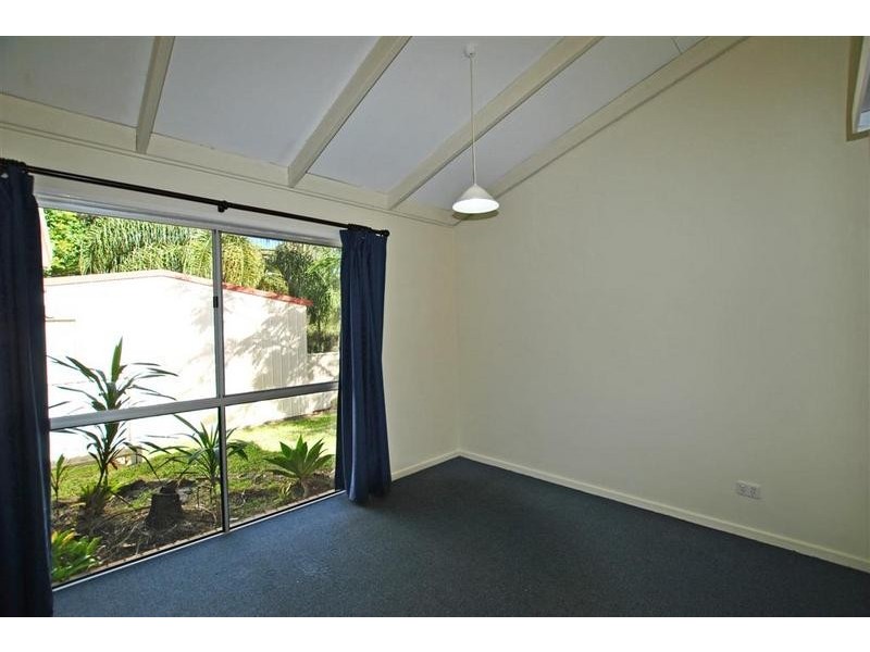 5 Applegum Drive, Little Mountain QLD 4551