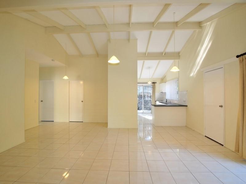 5 Applegum Drive, Little Mountain QLD 4551