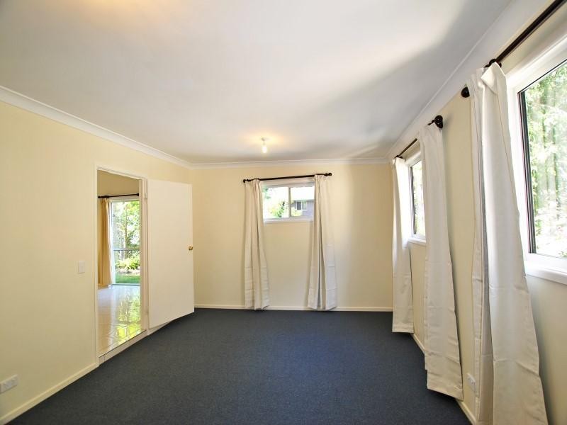 5 Applegum Drive, Little Mountain QLD 4551