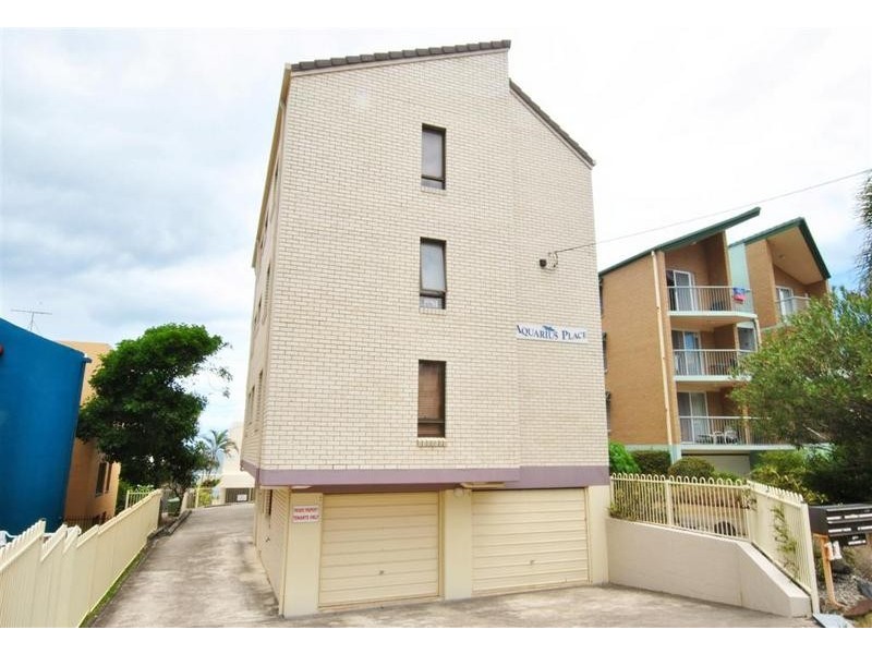 4/ 11 Warne Terrace, Kings Beach QLD 4551