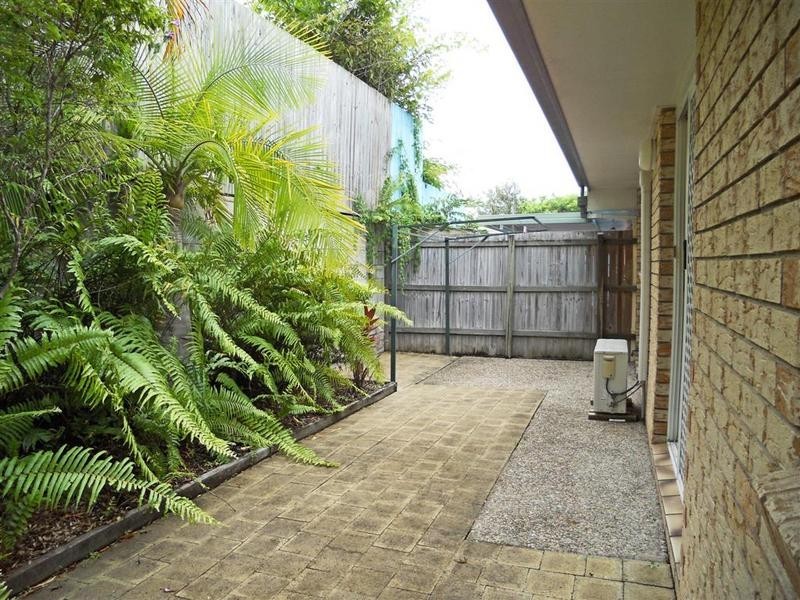 2/ 43 Arthur Street, Caloundra QLD 4551