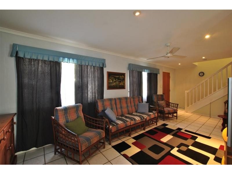 9/ 43 Arthur Street, Caloundra QLD 4551