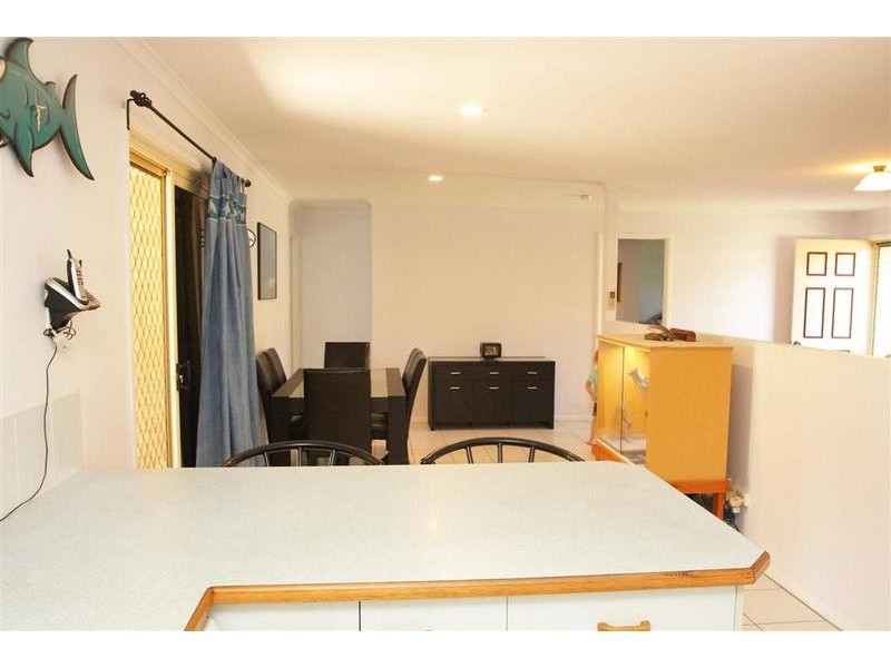 5 Athenree Place, Little Mountain QLD 4551