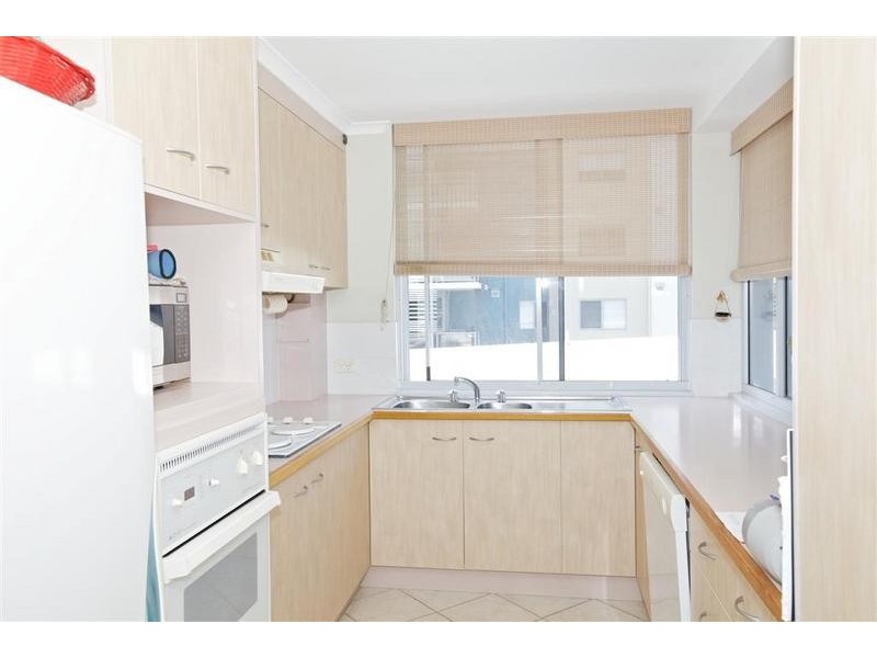 5/ 17 Canberra Terrace, Kings Beach QLD 4551
