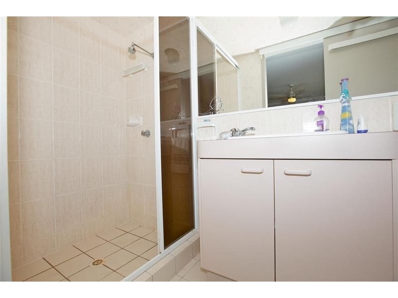 5/ 17 Canberra Terrace, Kings Beach QLD 4551
