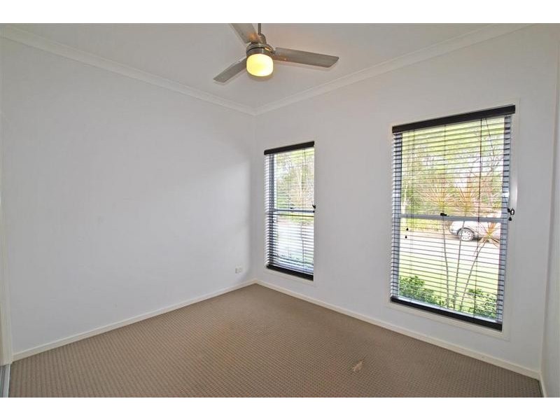 17 Barrine Crescent, Caloundra West QLD 4551