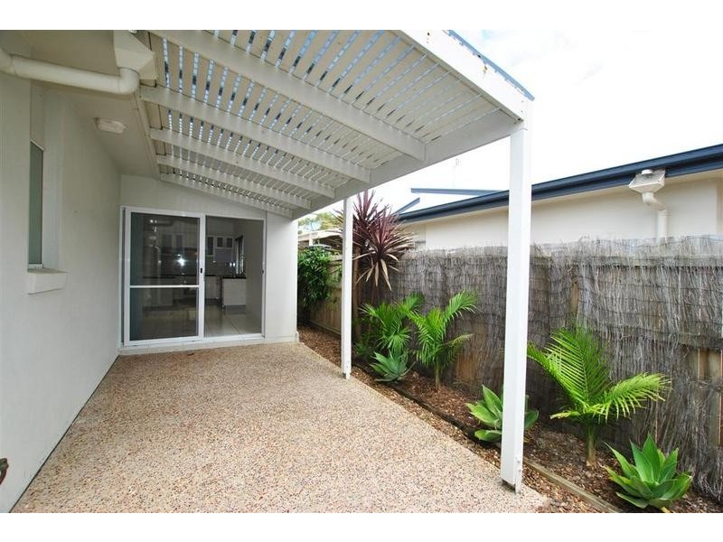 17 Barrine Crescent, Caloundra West QLD 4551
