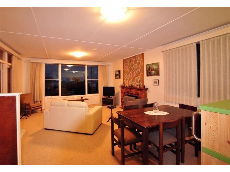 4 Barr Avenue, Shelly Beach QLD 4551