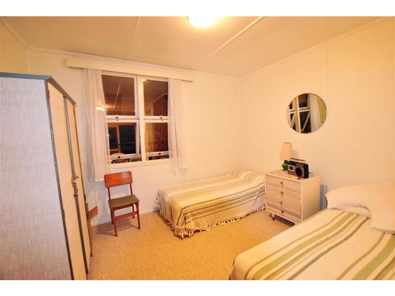 4 Barr Avenue, Shelly Beach QLD 4551