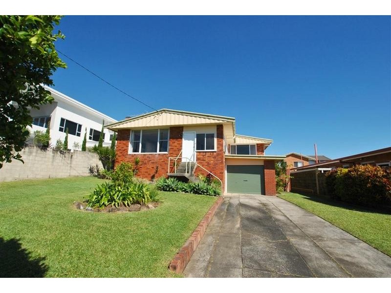 4 Barr Avenue, Shelly Beach QLD 4551