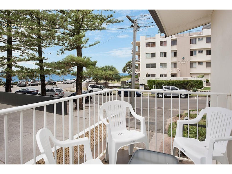 2/ 7 Dingle Avenue, Kings Beach QLD 4551