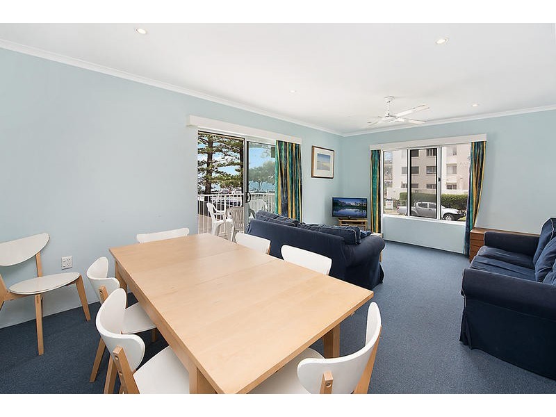 2/ 7 Dingle Avenue, Kings Beach QLD 4551