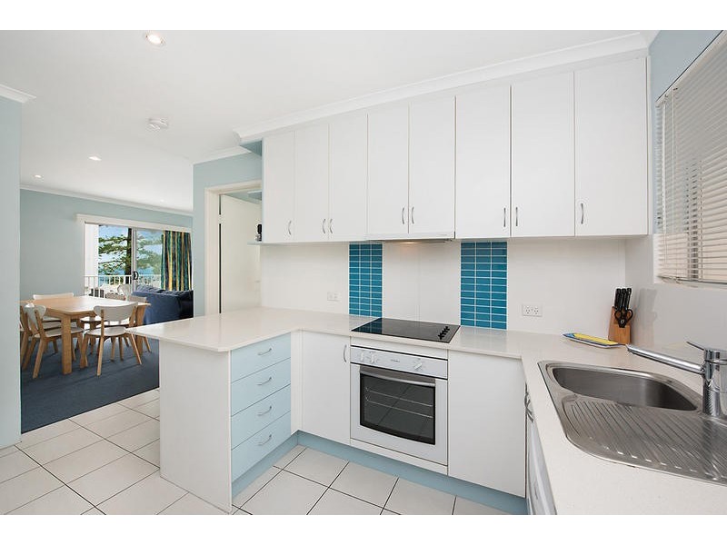 2/ 7 Dingle Avenue, Kings Beach QLD 4551