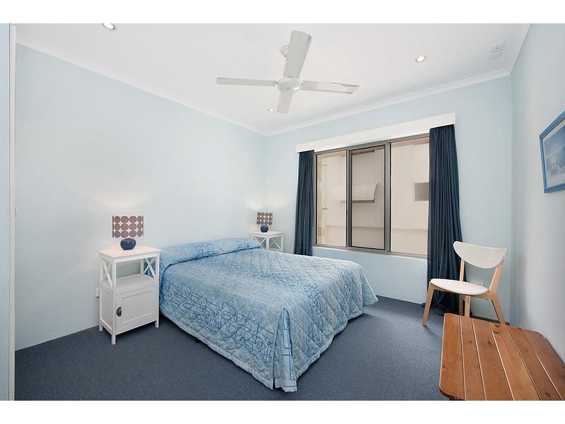 2/ 7 Dingle Avenue, Kings Beach QLD 4551