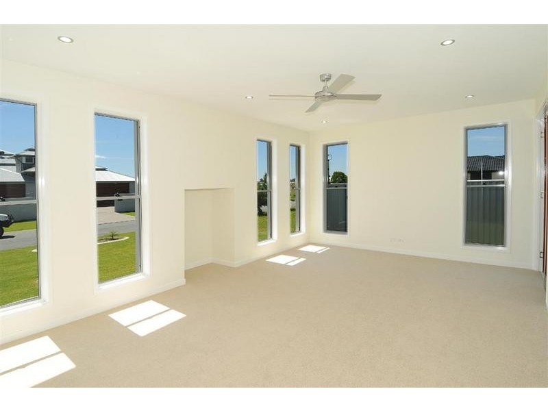 52 Bellanboe Circuit, Pelican Waters QLD 4551