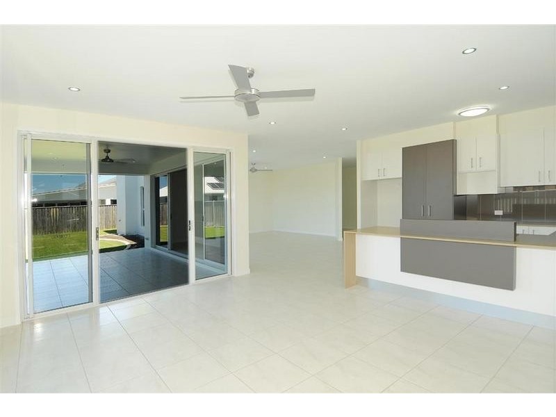 52 Bellanboe Circuit, Pelican Waters QLD 4551